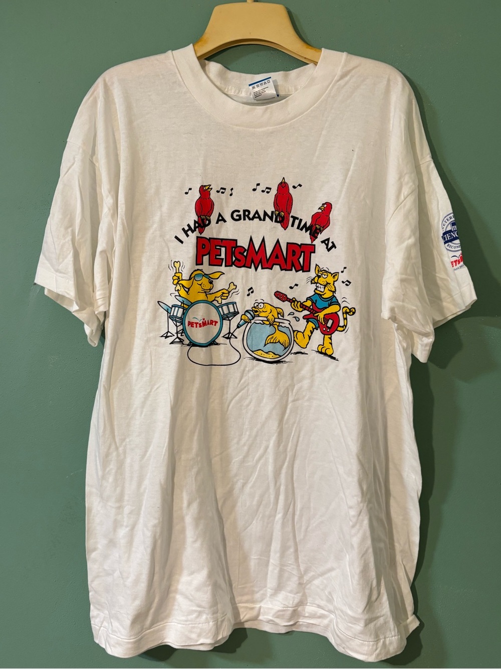 Vintage NOS Petsmart White Graphic Tee with Cartoon Band